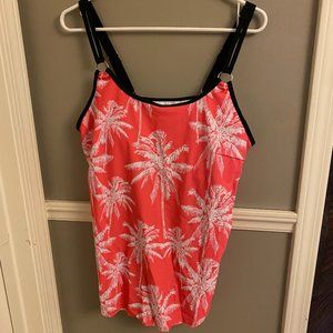 Women's swimsuit top